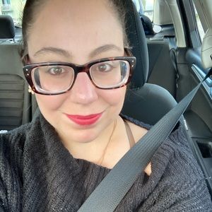 Meet your Posher, Angelina